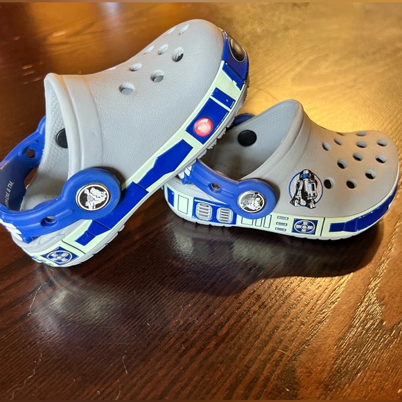 Star Wars Glow in the dark crocs 4-5c - Picture 5 of 5
